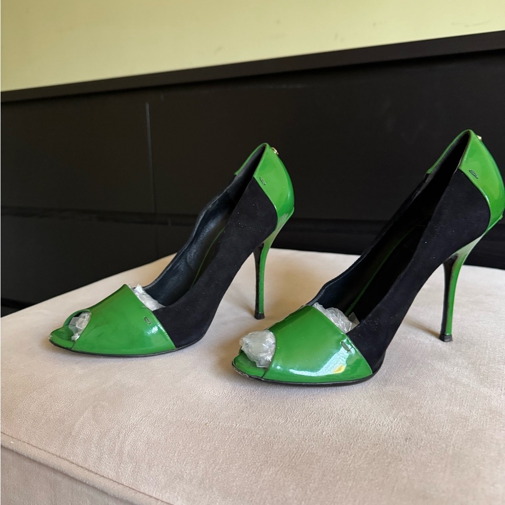Gucci Green and Black Peep-Toe Heels